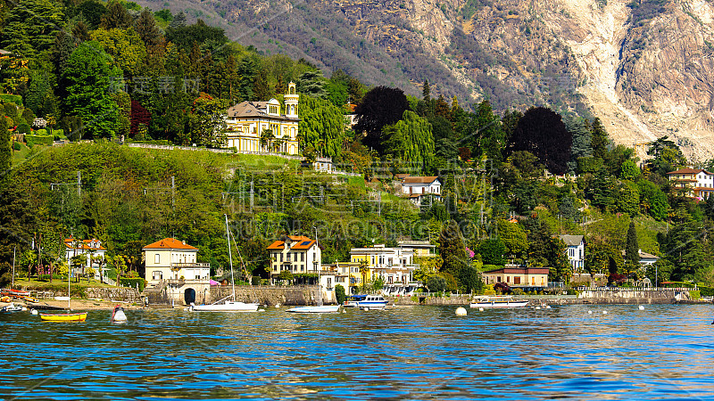 意大利皮埃蒙特湖(Lago Maggiore)海岸