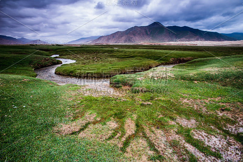 昆仑山高原景观