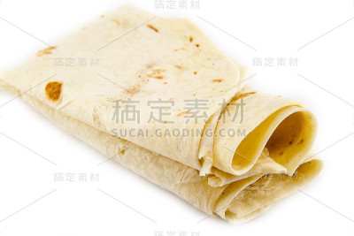 大而薄的皮塔饼，孤立