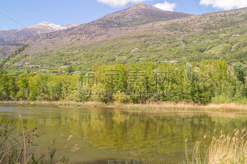 乡村景观与湖泊