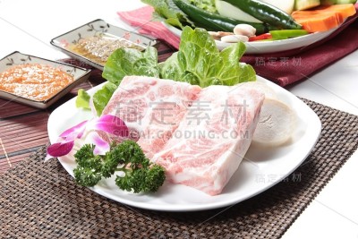 生猪肉或火腿