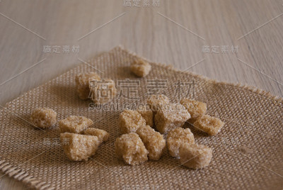 麻衣上的糖