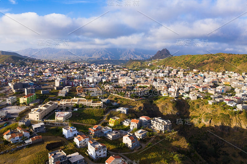 鸟瞰佛得角圣地亚哥岛圣卡塔琳娜区阿索马达市