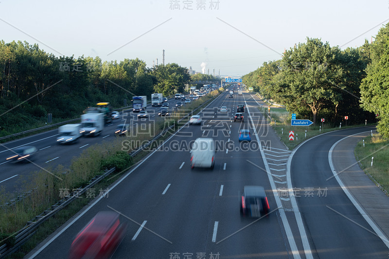 德国高速公路上的交通状况