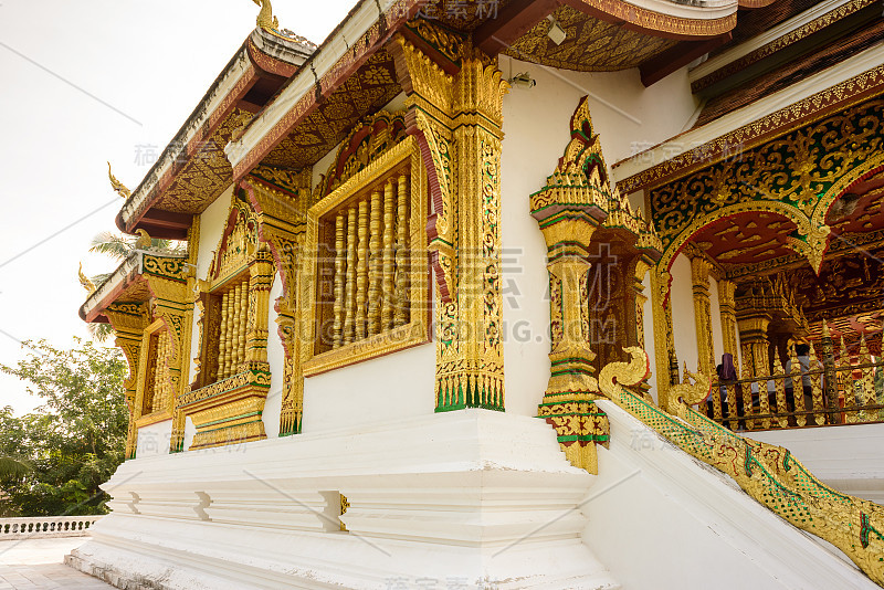 老挝琅勃拉邦国家博物馆的Haw Pha Bang佛寺的近景。