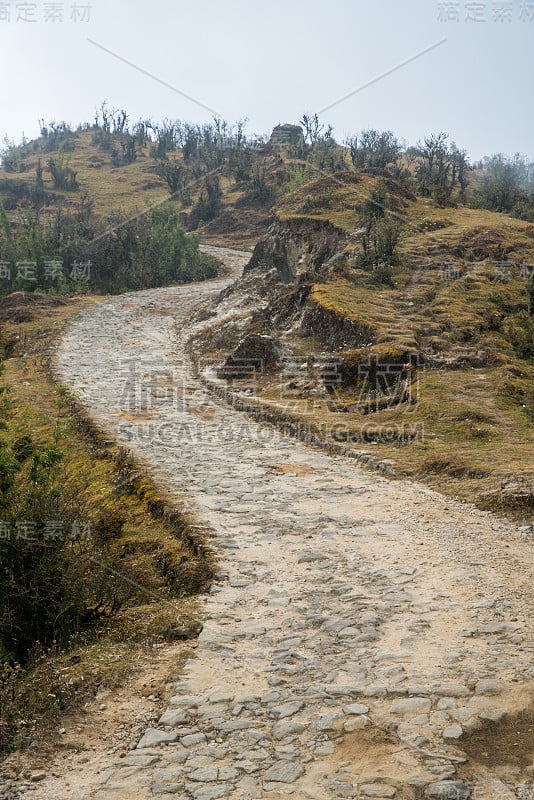 步道斜坡步道进入山顶