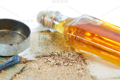 古董金箔包