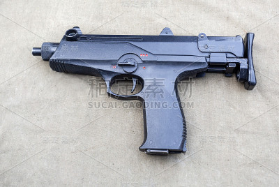 俄罗斯萨马拉- 2020年2月23日:俄罗斯武器。akk - 919k “Kashtan“冲锋枪-个