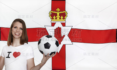 北爱尔兰国旗和女足球迷