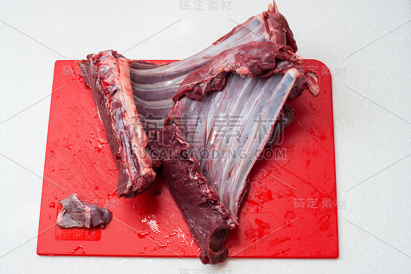 新鲜生肉