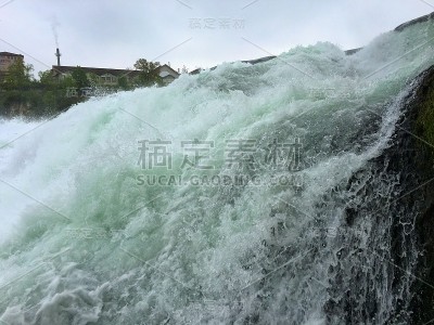莱茵瀑布