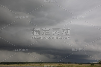 黑暗的乌云
