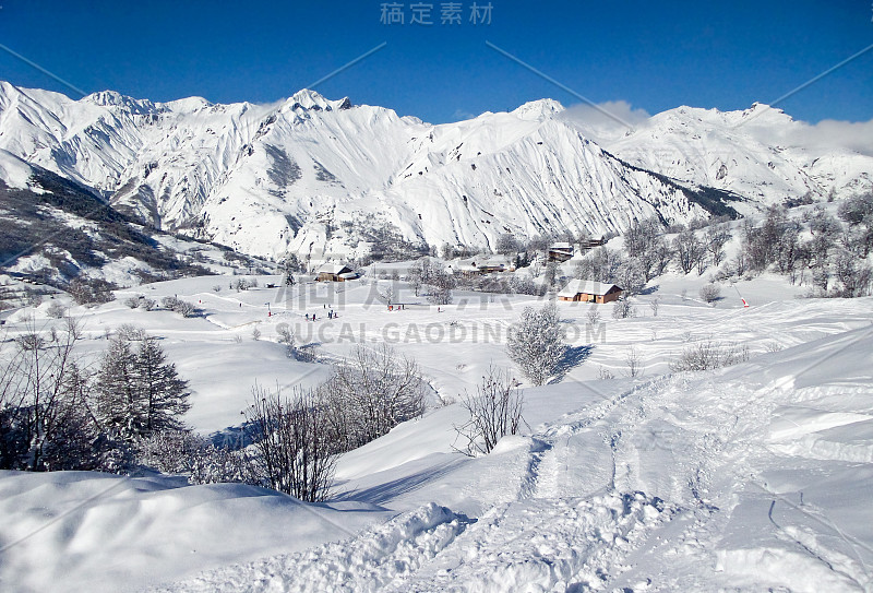 圣马丁贝尔维尔，阿尔卑斯山的滑雪胜地，法国