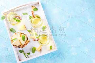 菠萝汁玛格丽塔