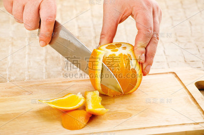 橙子剥皮过程