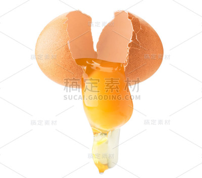 鸡蛋折成两半，蛋黄和蛋白质放在一个蛋白上，分离出来。