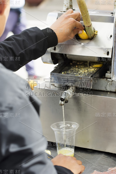 甘蔗汁，新鲜，街头摩洛哥