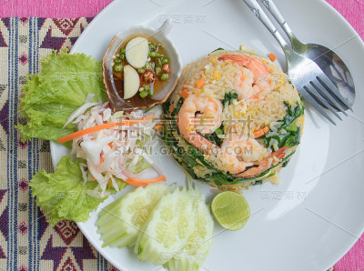 虾仁炒饭