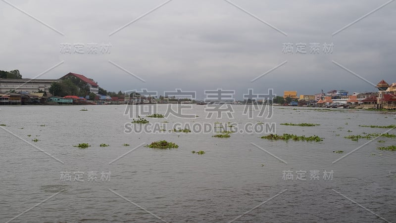 湄南河景观与建筑浑浊