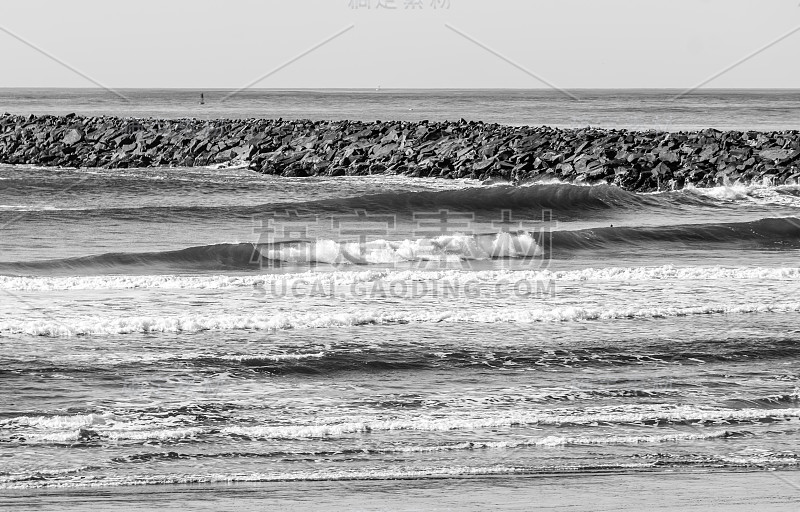 Westport Jetty Waves 3