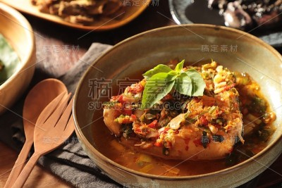 Minahasan海鲜鱼炖红辣椒碎