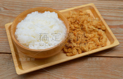干猪肉丝和白米粥