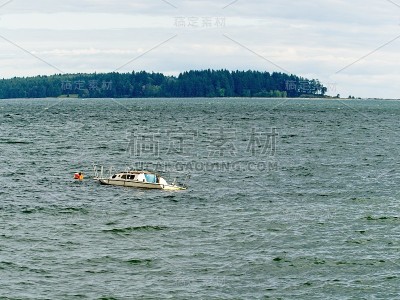 沉没的船