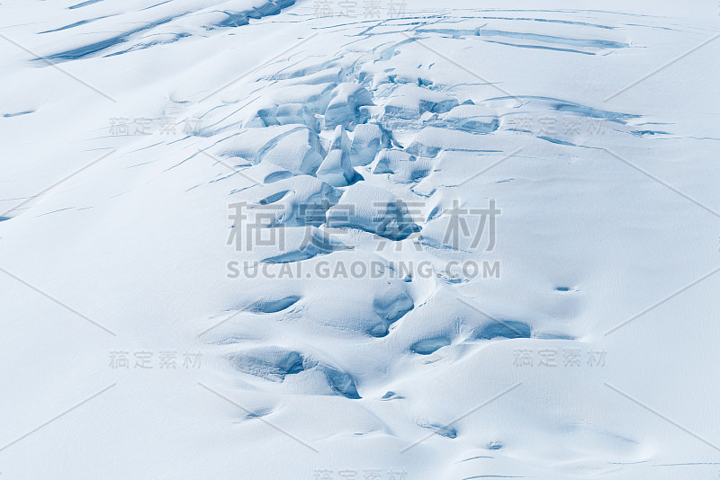 天然白雪地面