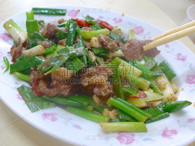 青葱炒羊肉片
