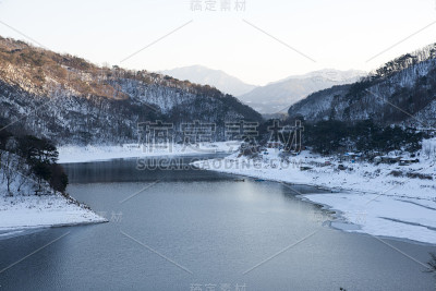湖