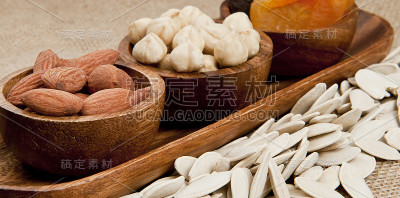 坚果