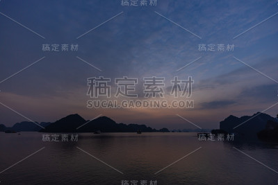 越南下龙湾的日落