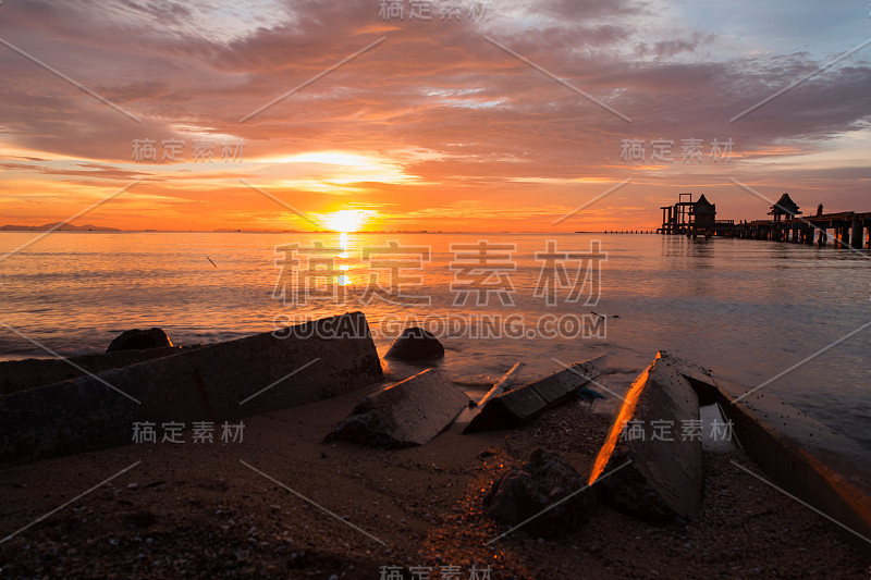 桥与日落在杰塔巴万寺旅游景点