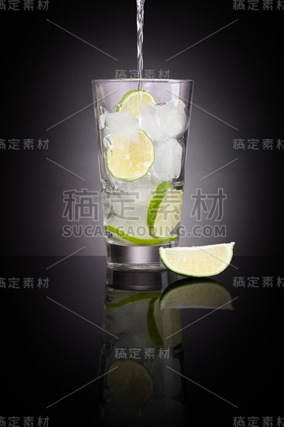 水。