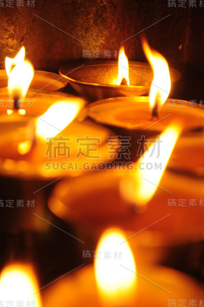 寺庙的蜡烛
