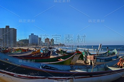 在美丽的Barra Velha海滩，阳光、沙滩和大海