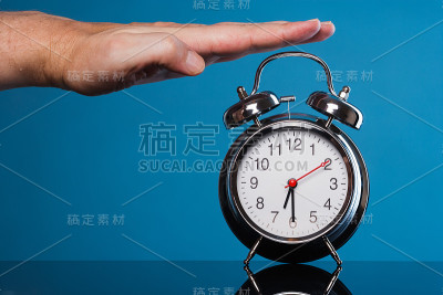 停止报警