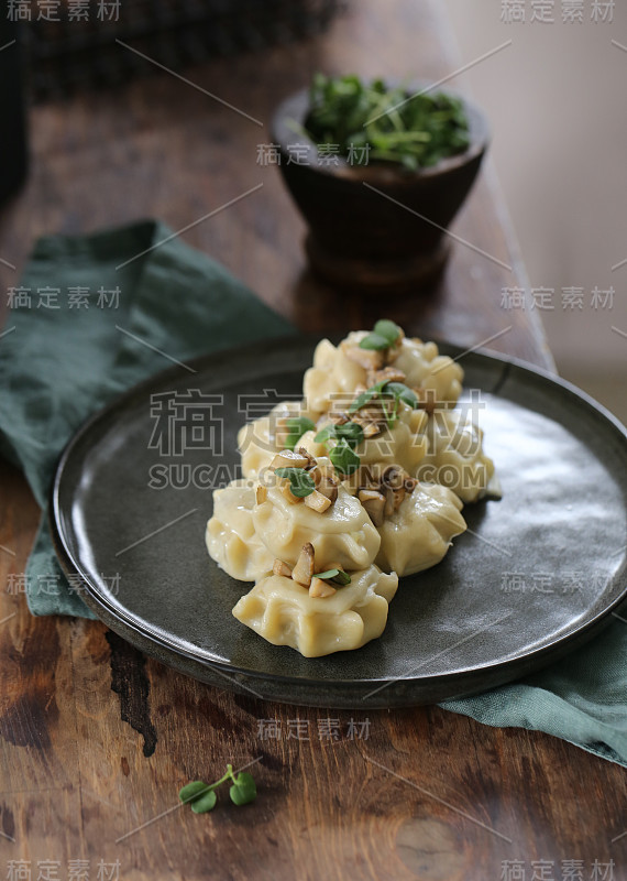 俄罗斯的食物饺子