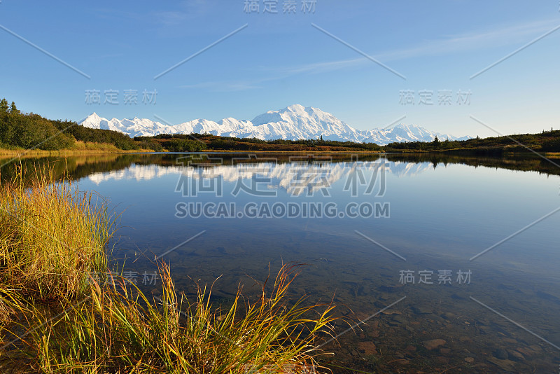 德纳里山和倒影池