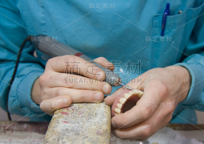 牙科技术员
