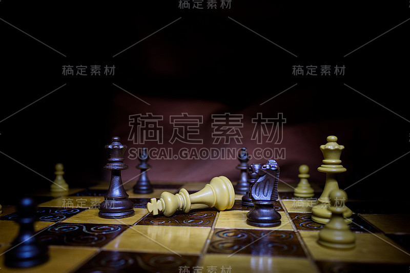 棋盘上的象棋