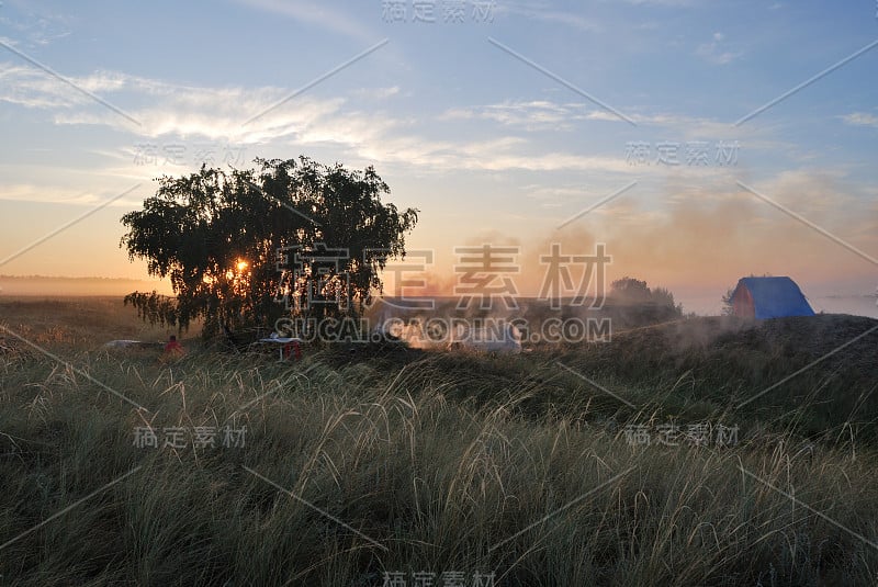 清晨，俄罗斯西伯利亚鄂木斯克地区