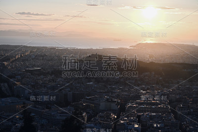落日雅典。Lycabettus山的景色
