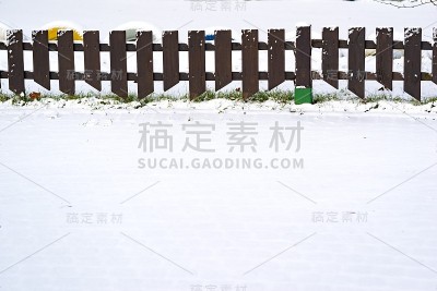 小冬栅栏特写