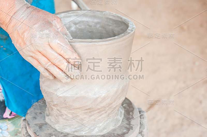 陶工的双手