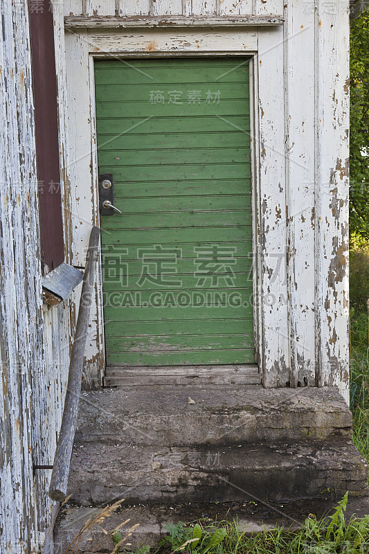 楼梯和门