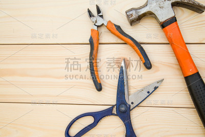 一套修理用的工具