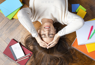 学生担心考试