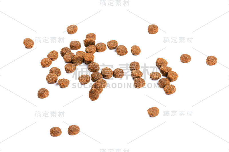 干猫粮孤立的白色背景特写俯视图
