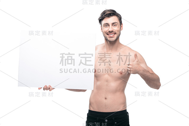 年轻英俊的男子与空白横幅显示拇指向上，孤立在白色